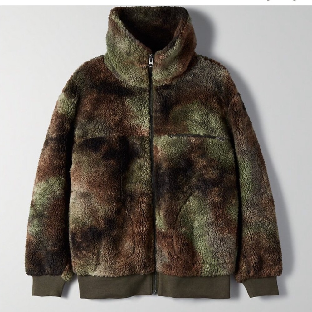 Aritzia Wilfred Free  Camo jacket Teddy fleece jacket  M